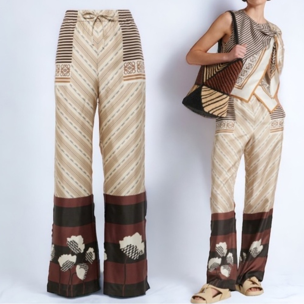 LOEWE
+ Paula's Ibiza printed silk-satin straight-leg trousers 
S
NEW WITH TAGS